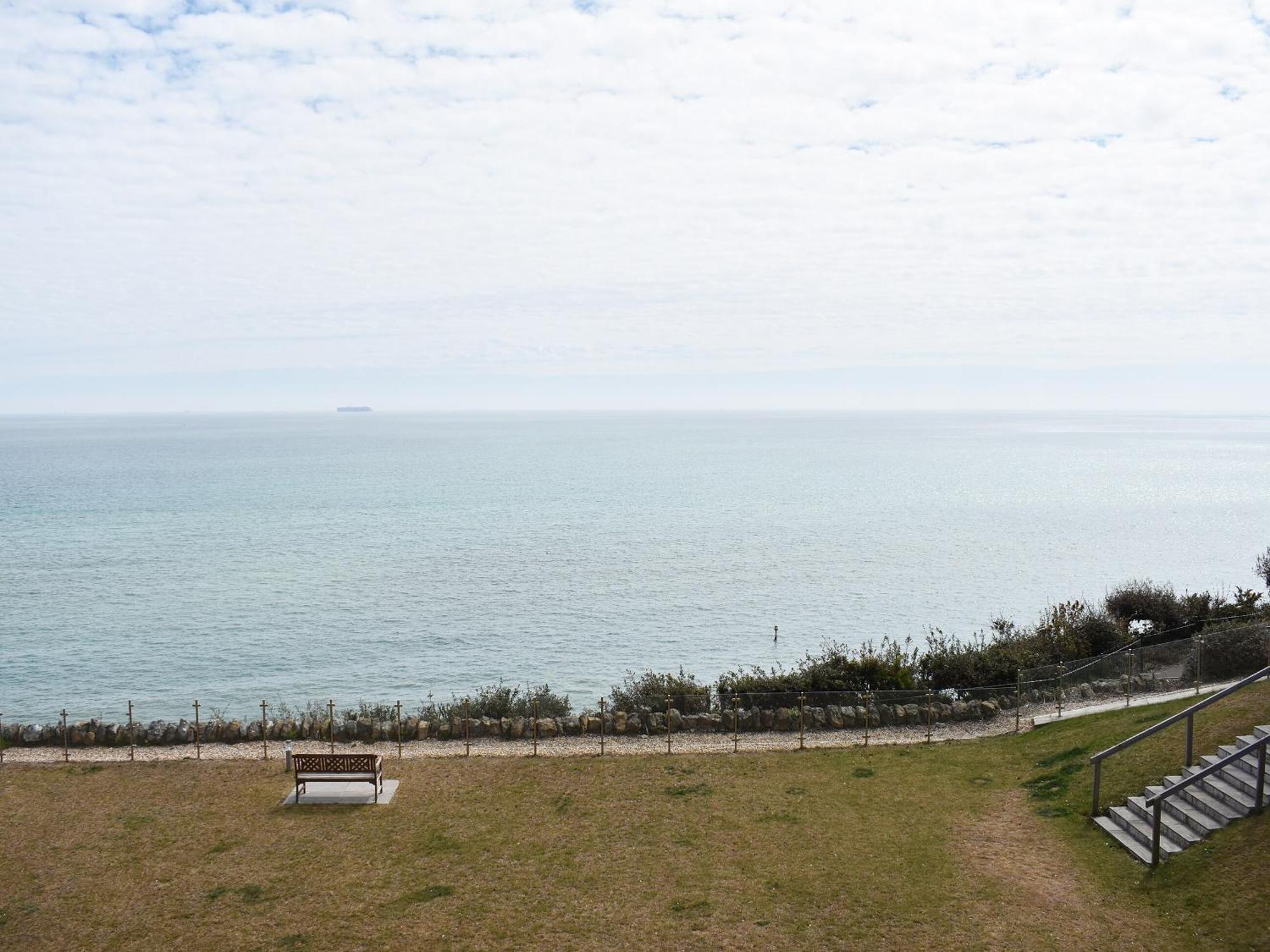Seascape Apartment Sandown Bagian luar foto